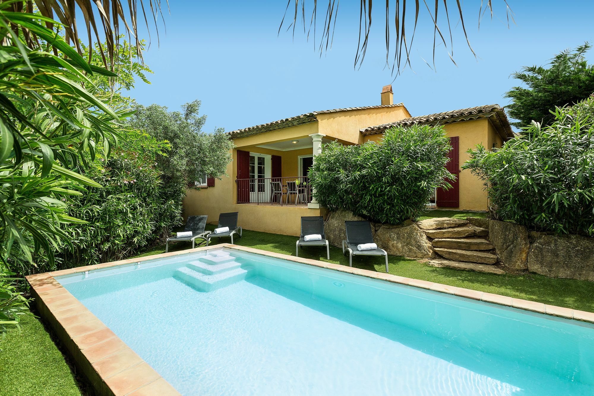 Madame Vacances Les Restanques du Carré Beauchêne Sainte-Maxime Exterior foto